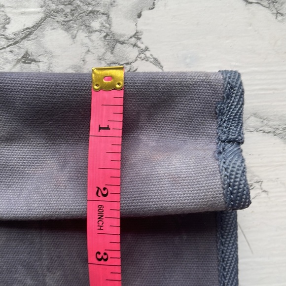BARNEYS NEW YORK ICON MAKEUP POUCH DENIM TIE DYE PINTED WITH PINK ZIPPER NEW - Picture 14 of 14